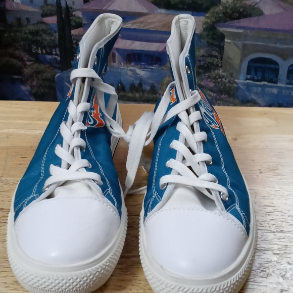 π MIAMI DOLPHINS OFFICIAL TEAM SHOES & CAP,LIKEπNEW!,Size 11.π - Picture 12 of 16